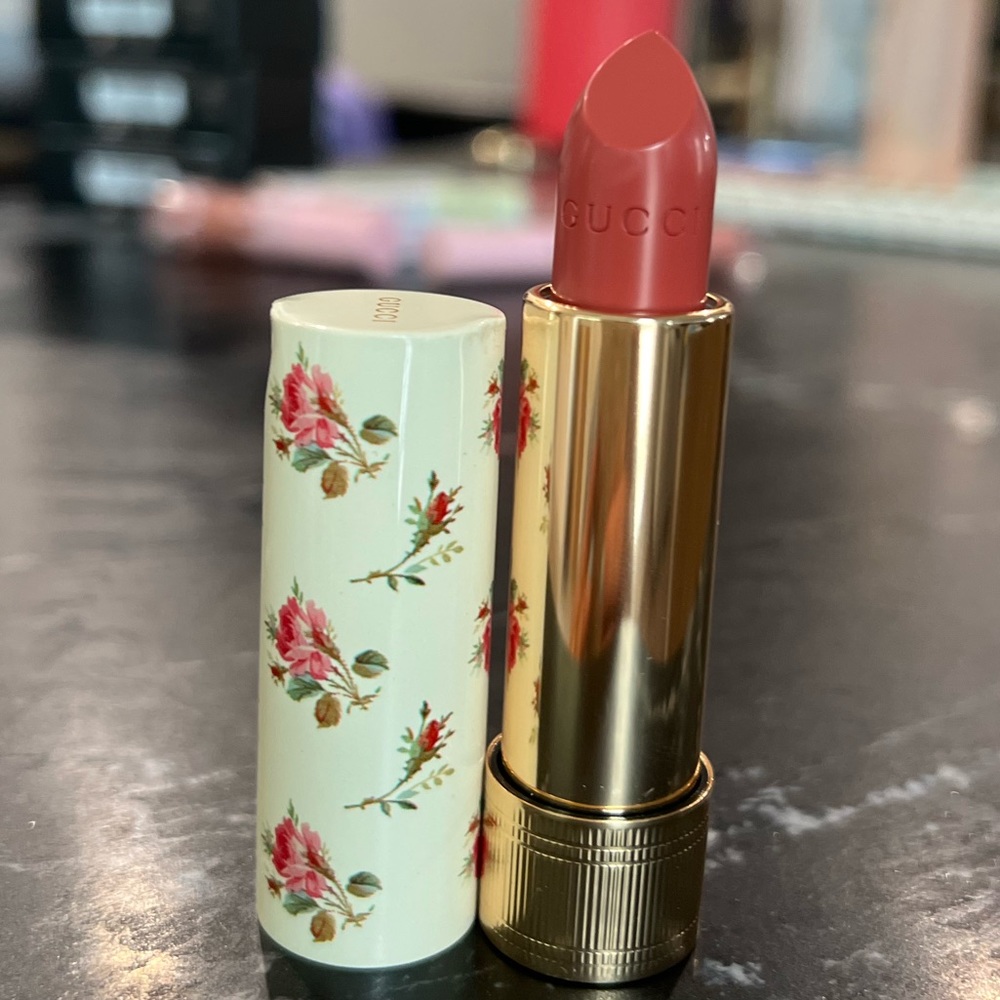 Gucci
Rouge à Lèvres Voile Sheer Lipstick